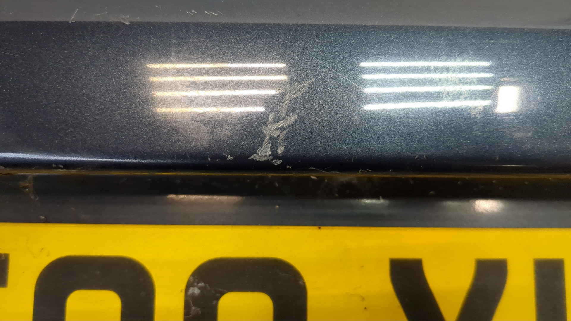 Бампер задний