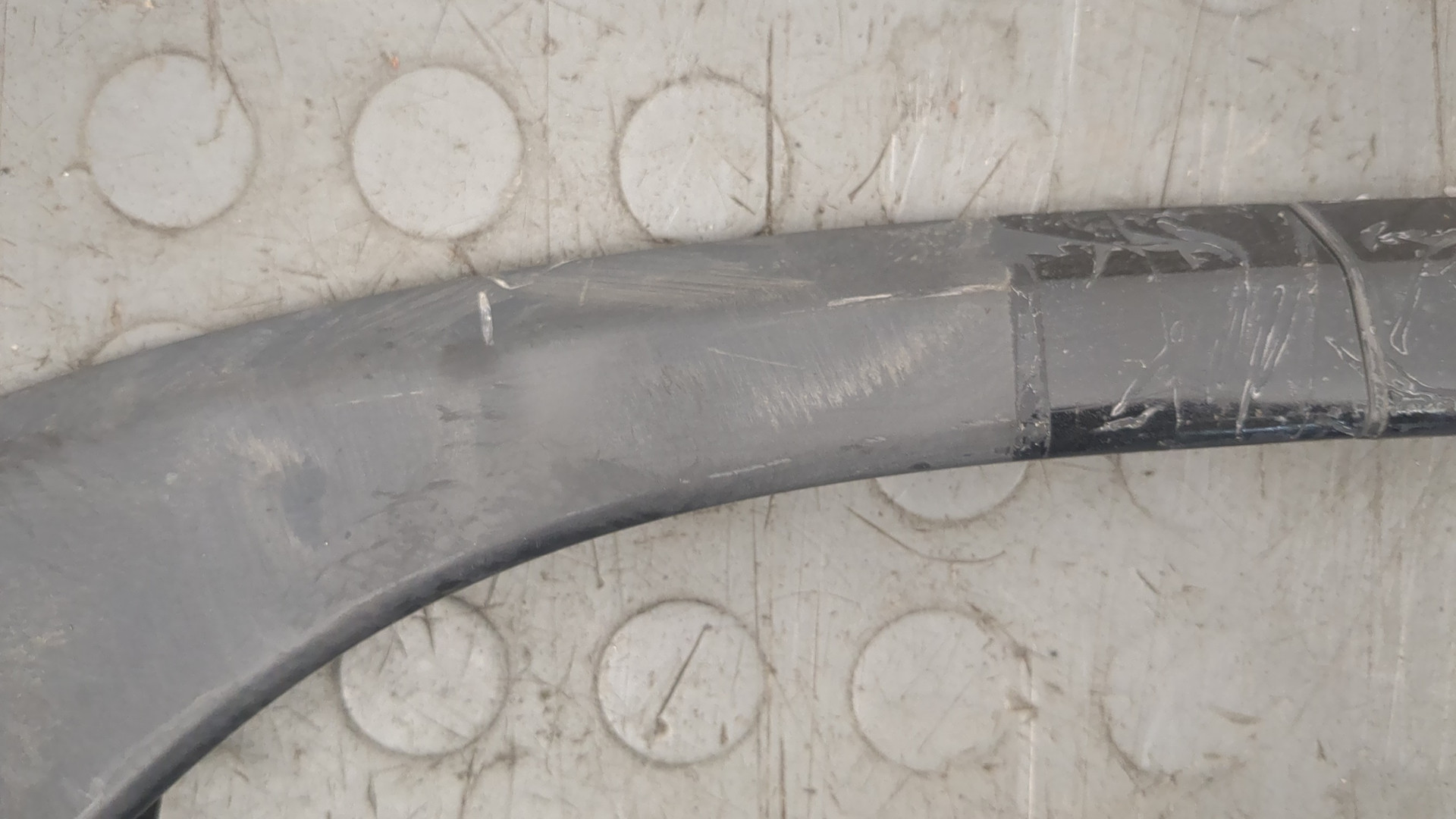 Рейлинг (релинг) правый (планка на крышу)