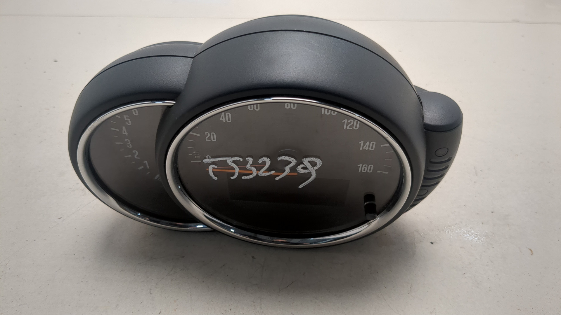 Панель приборов