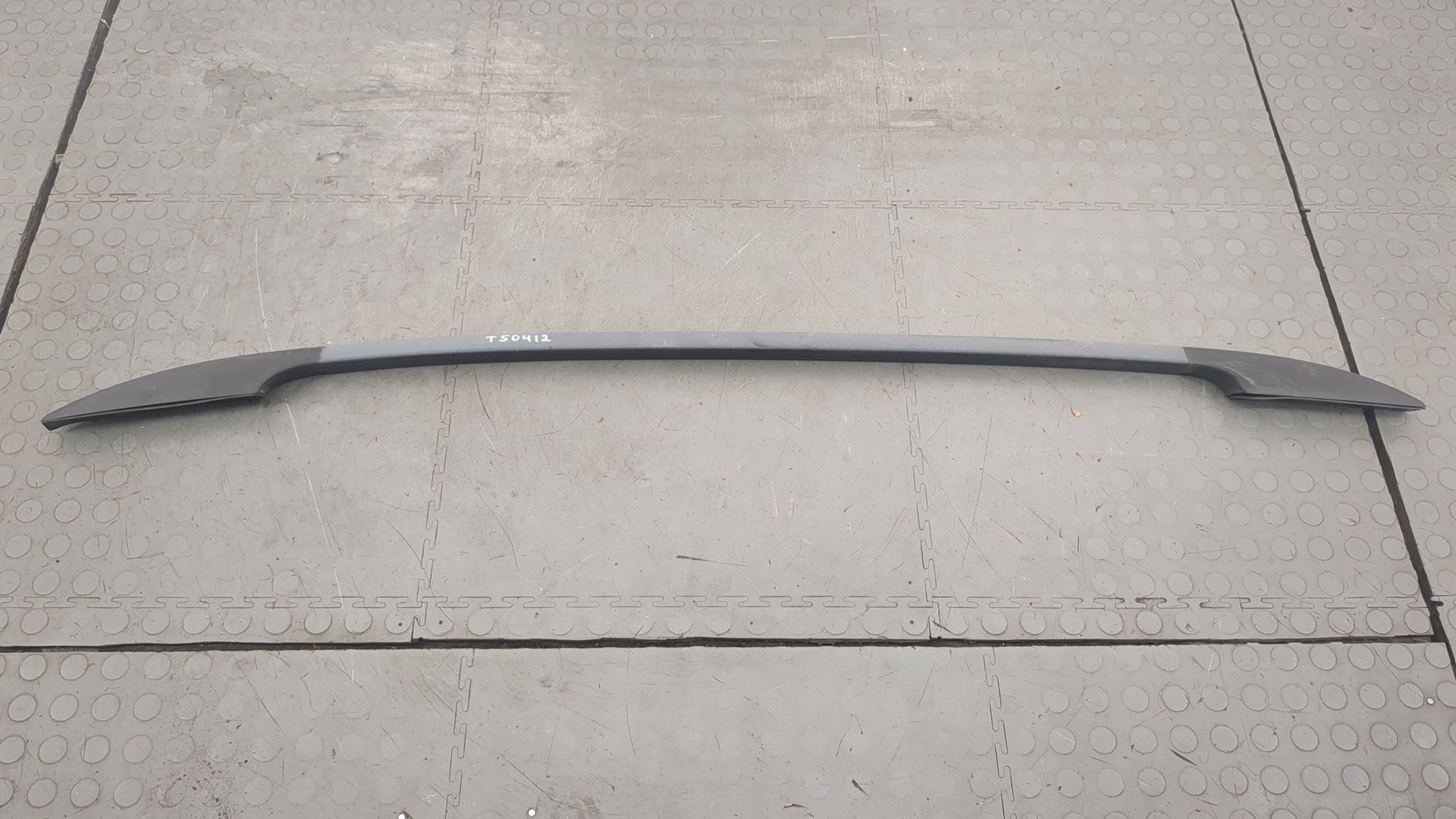 Рейлинг (релинг) левый (планка на крышу)