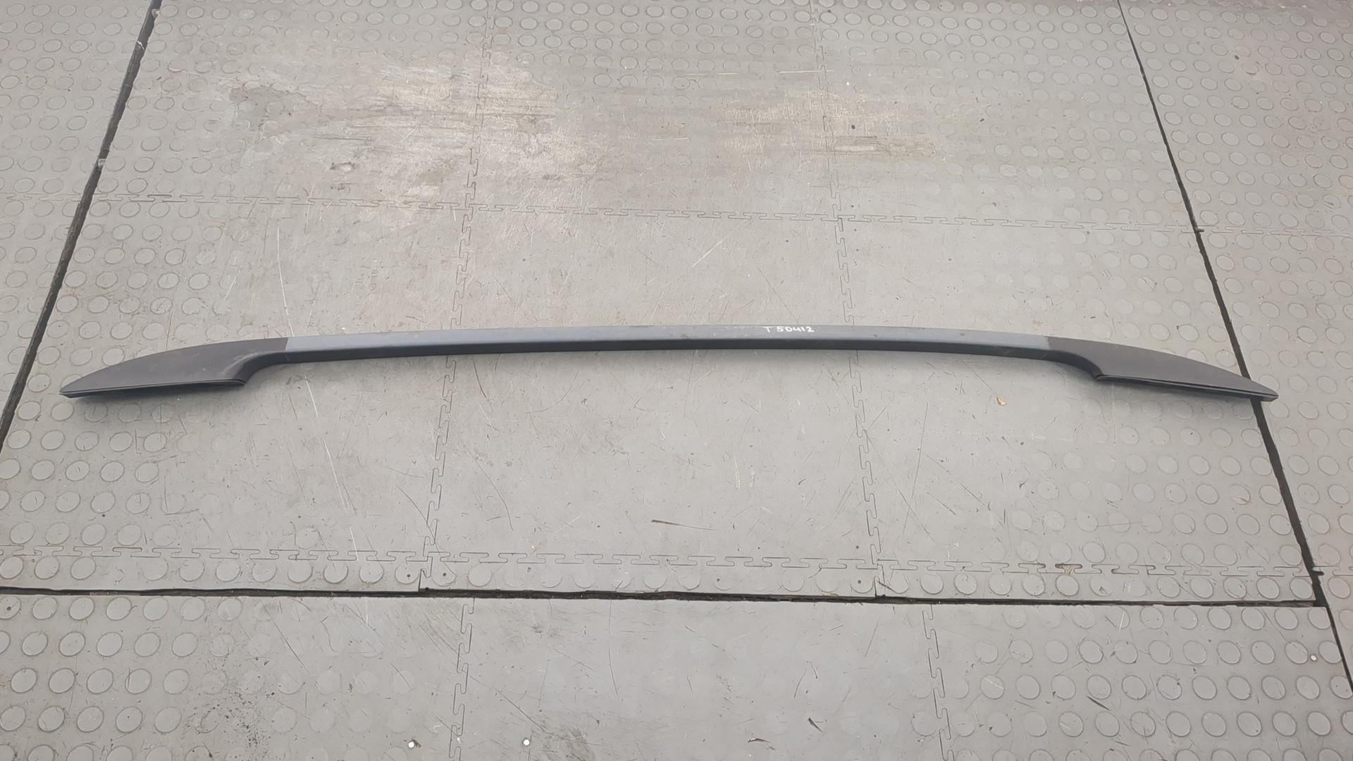 Рейлинг (релинг) правый (планка на крышу)