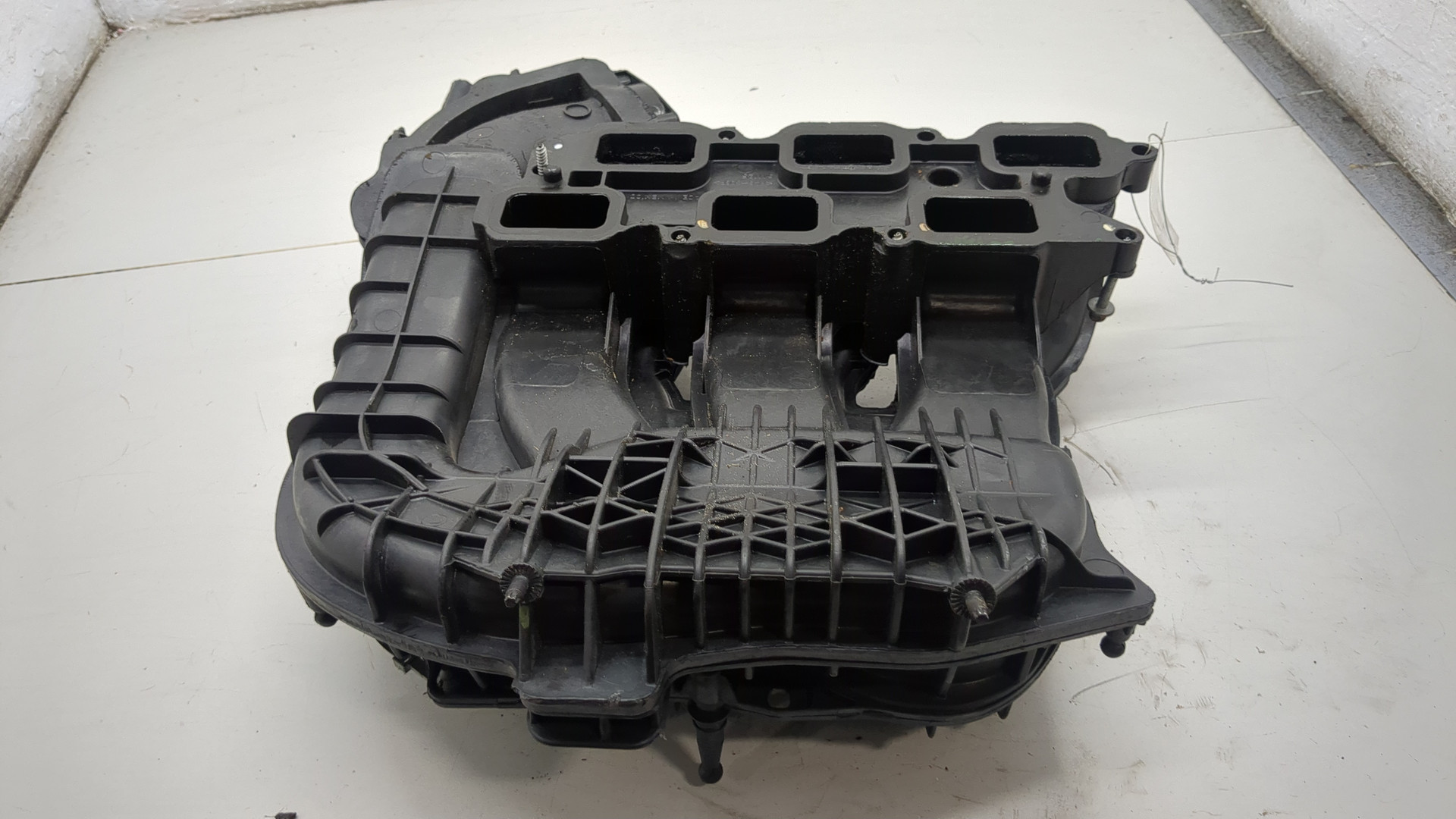 Коллектор впускной