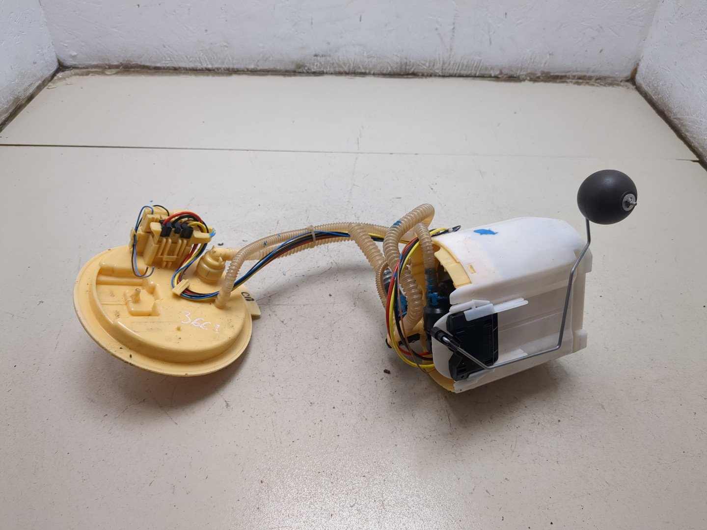 Насос топливный электрический