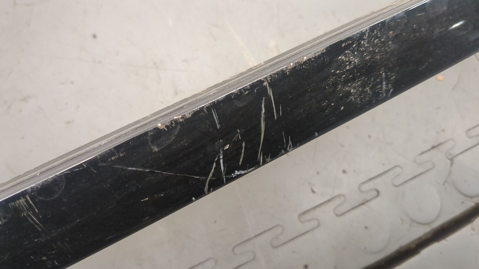 Рейлинг (релинг) правый (планка на крышу)