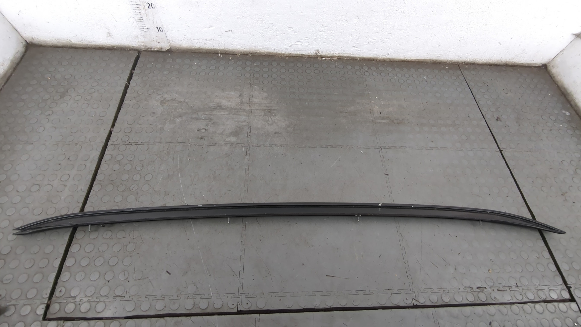 Рейлинг (релинг) правый (планка на крышу)