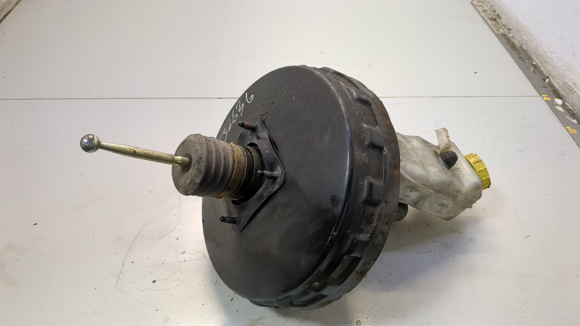 Цилиндр тормозной главный