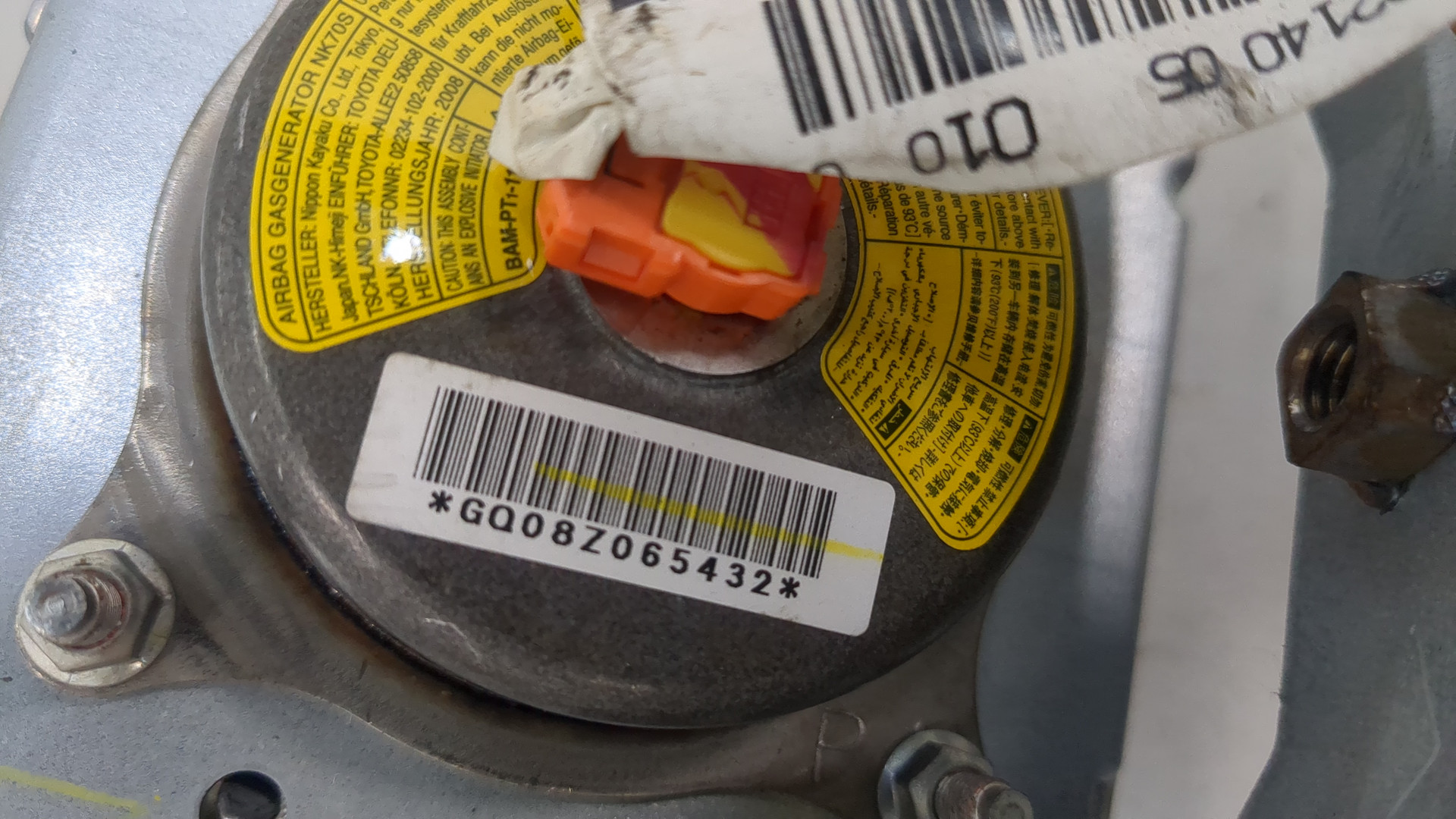 Подушка безопасности пассажирская (в торпедо)