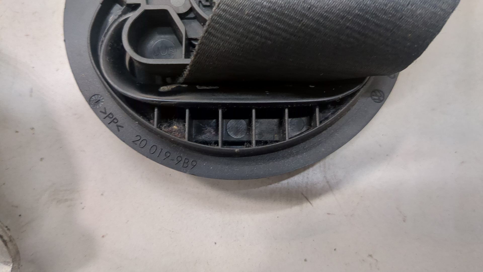 Ремень безопасности