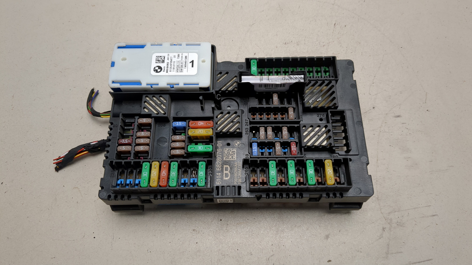 Блок предохранителей