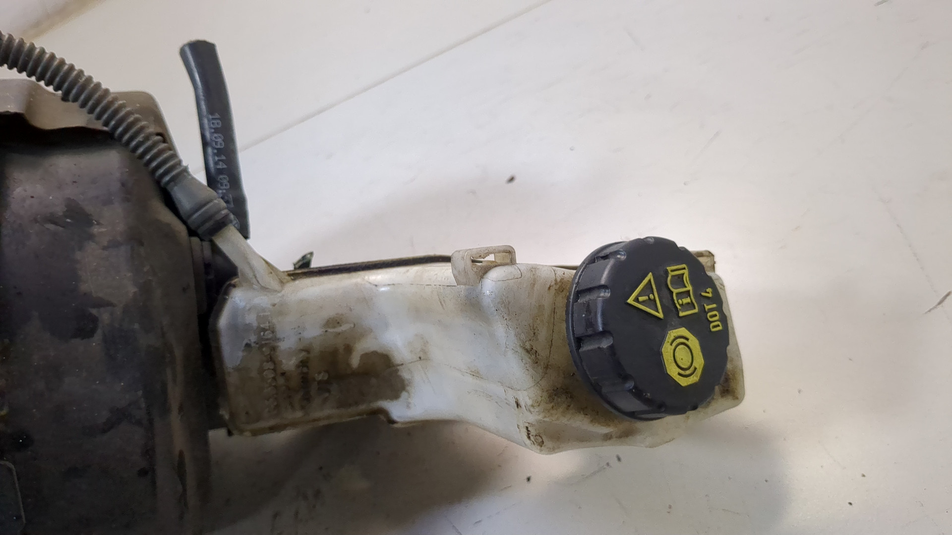 Цилиндр тормозной главный