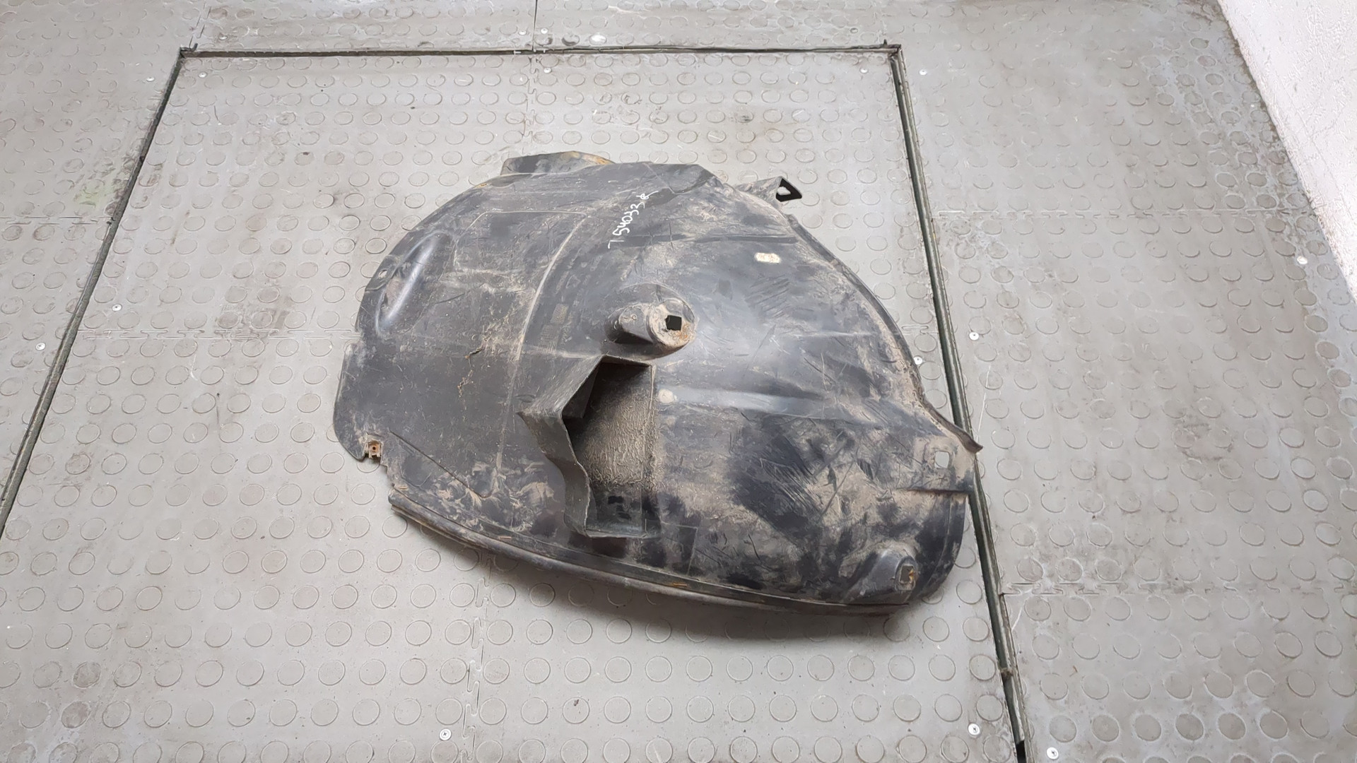 Локер передний правый