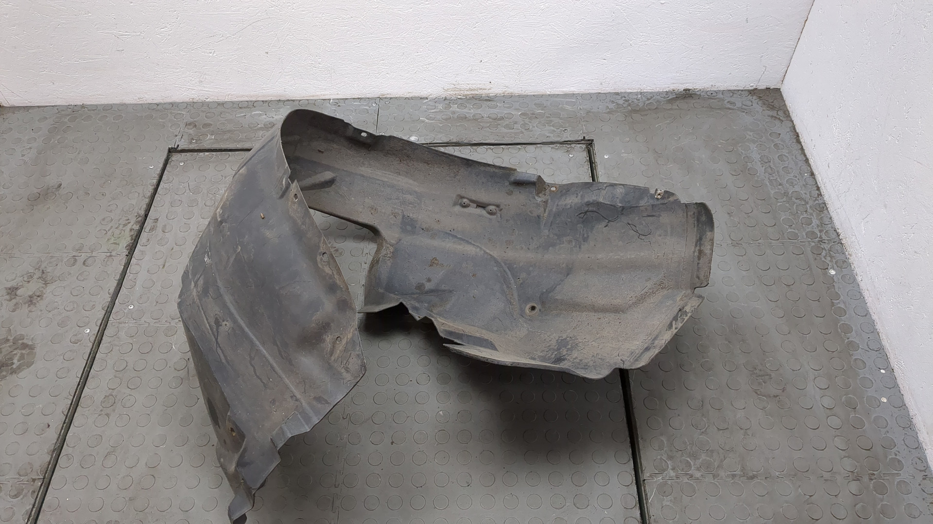 Локер передний правый