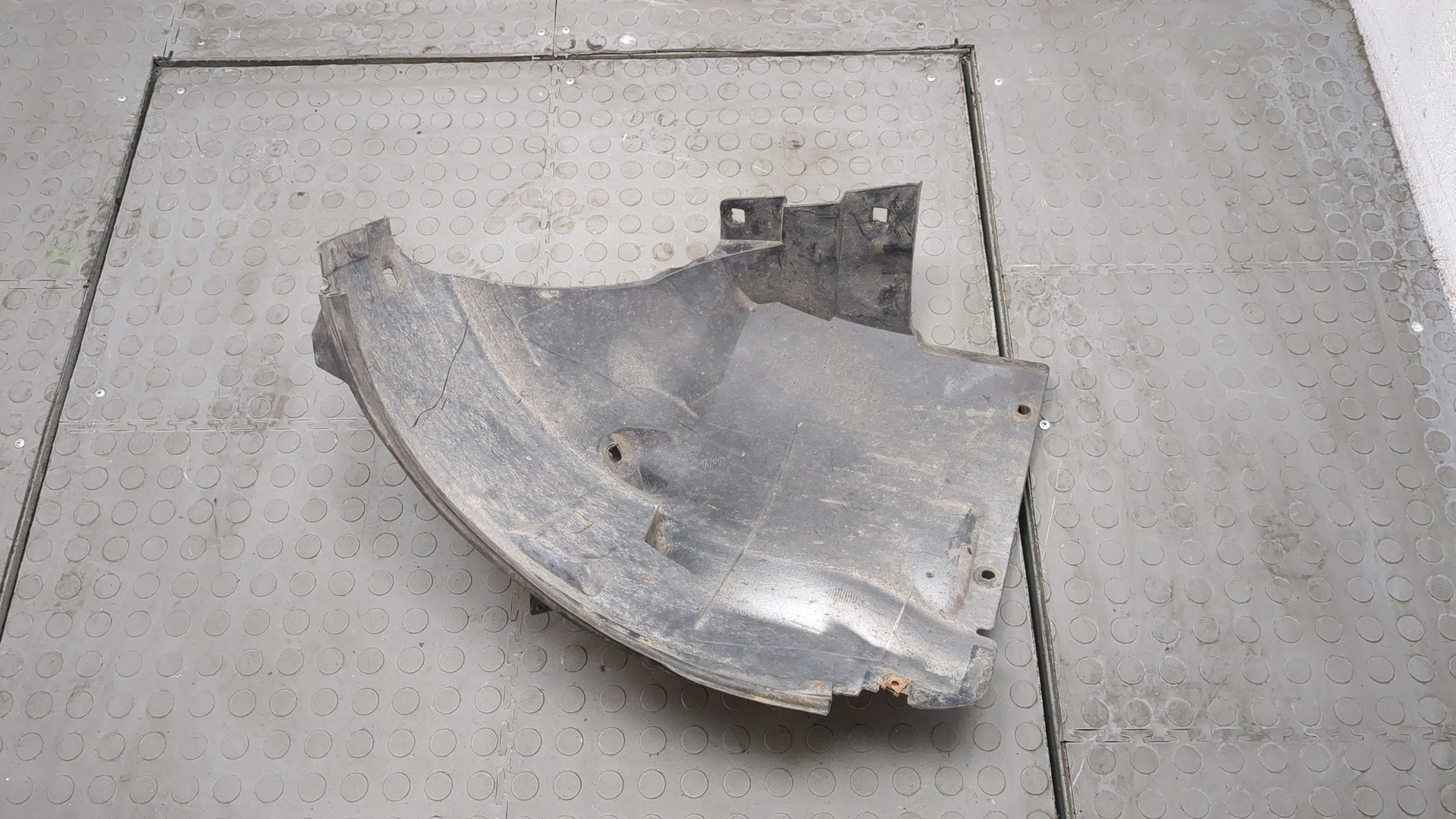 Локер передний правый