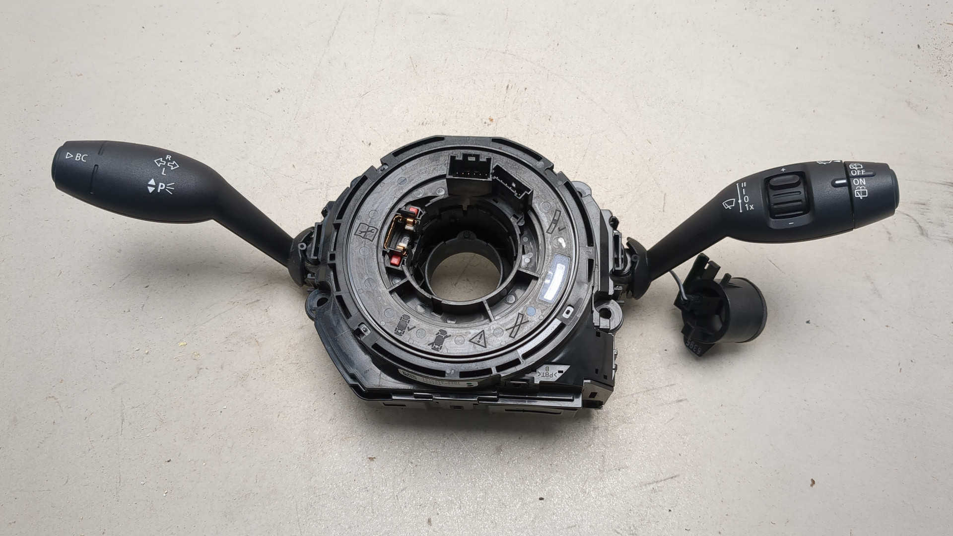 Переключатель подрулевой