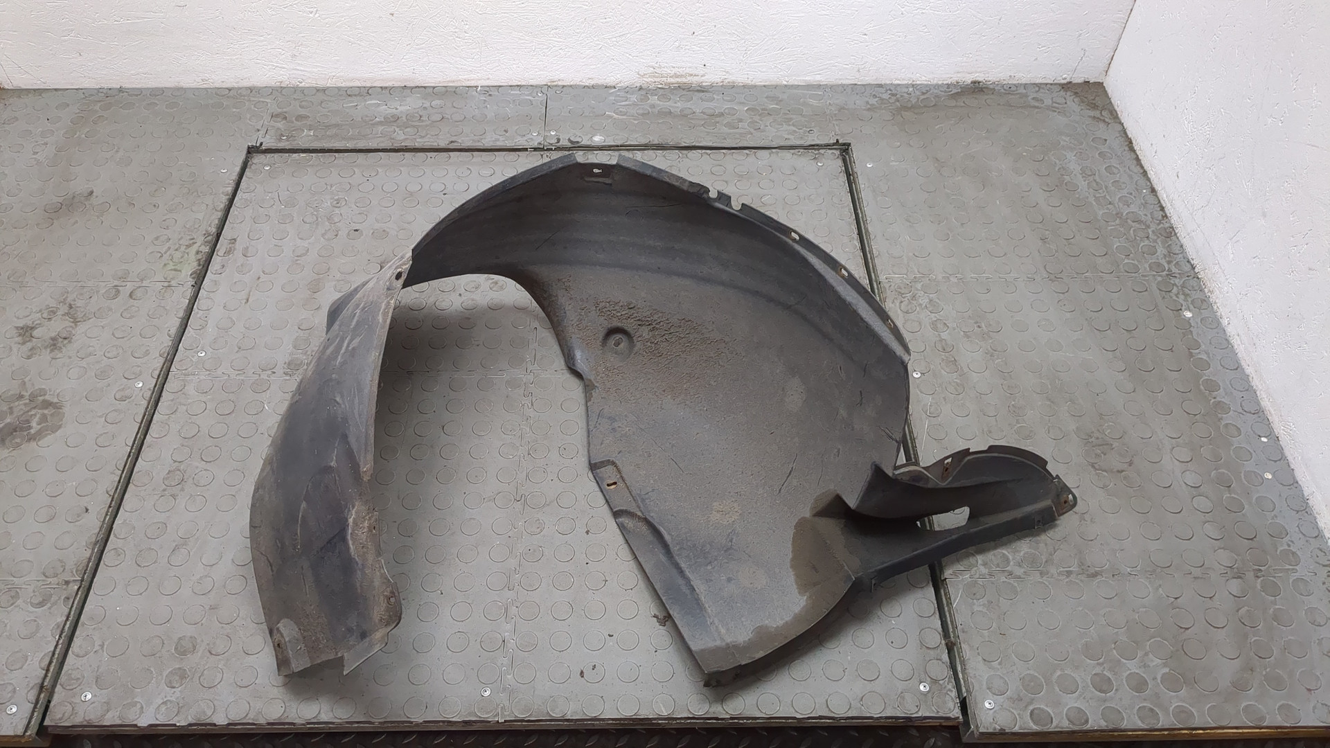 Локер передний правый