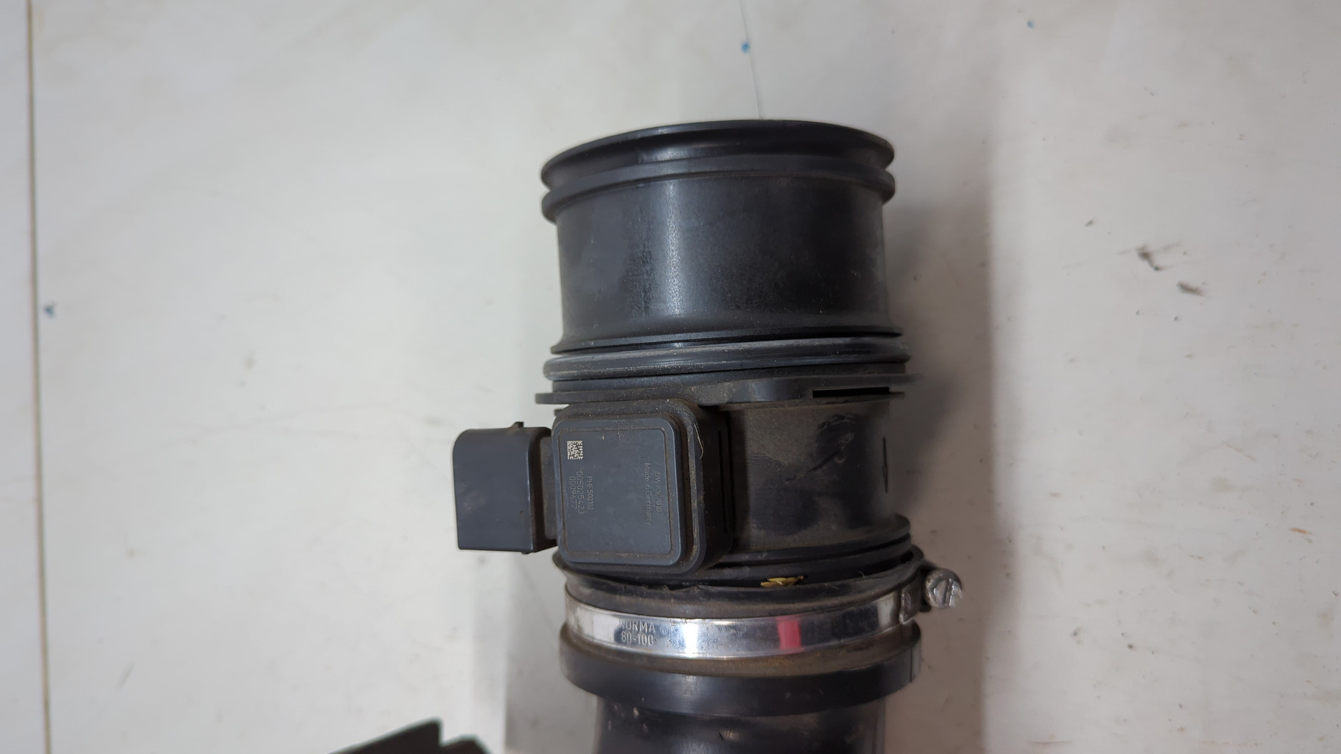 Патрубок воздушного фильтра