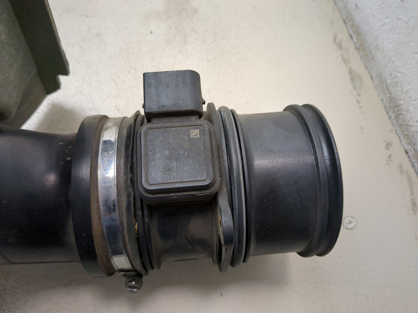 Патрубок воздушного фильтра