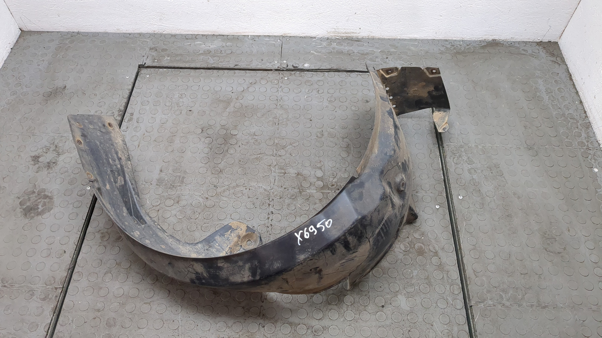 Локер передний правый