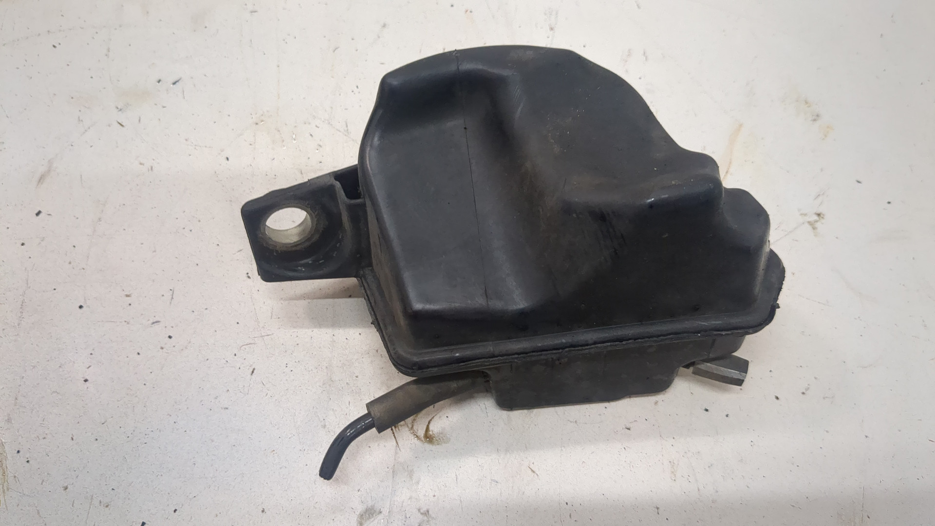 Абсорбер (фильтр угольный)