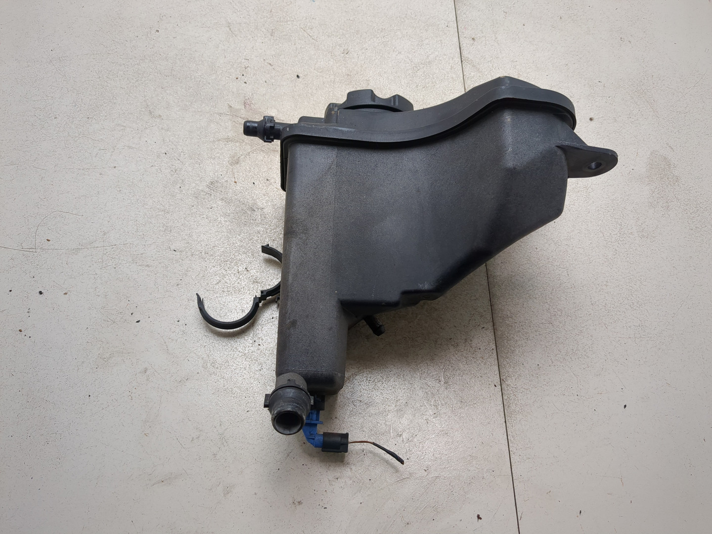 Бачок расширительный