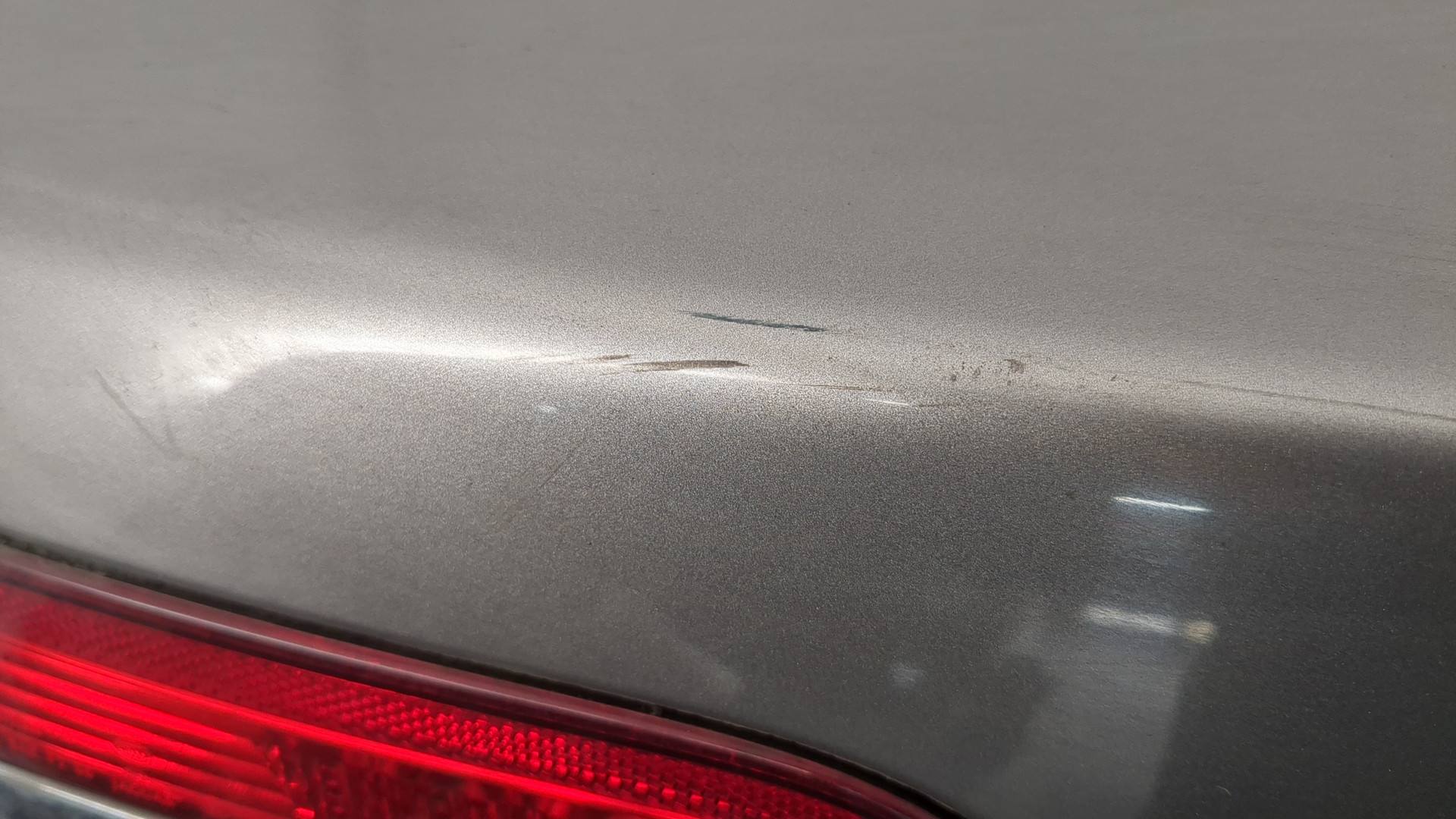 Дверь багажника