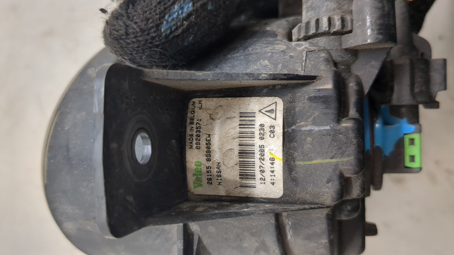 Фара противотуманная левая