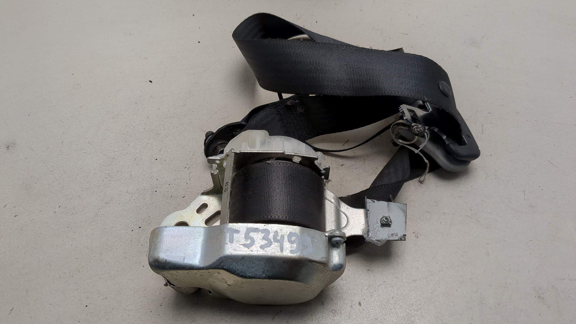 Ремень безопасности