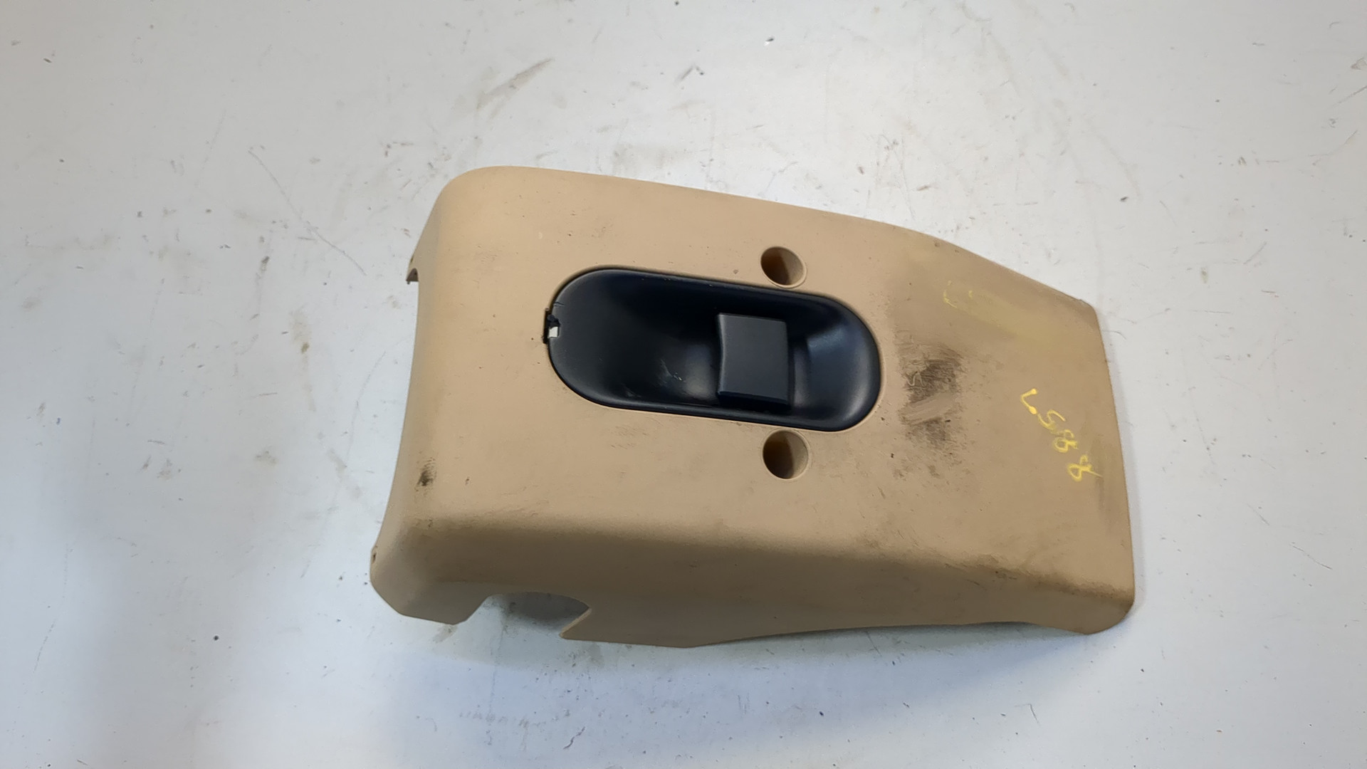 Кожух рулевой колонки