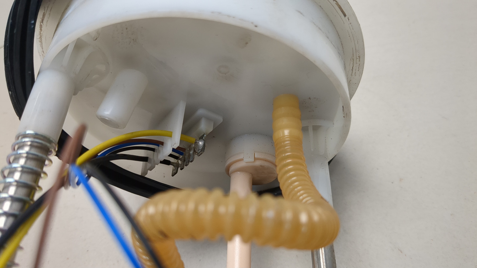 Насос топливный электрический