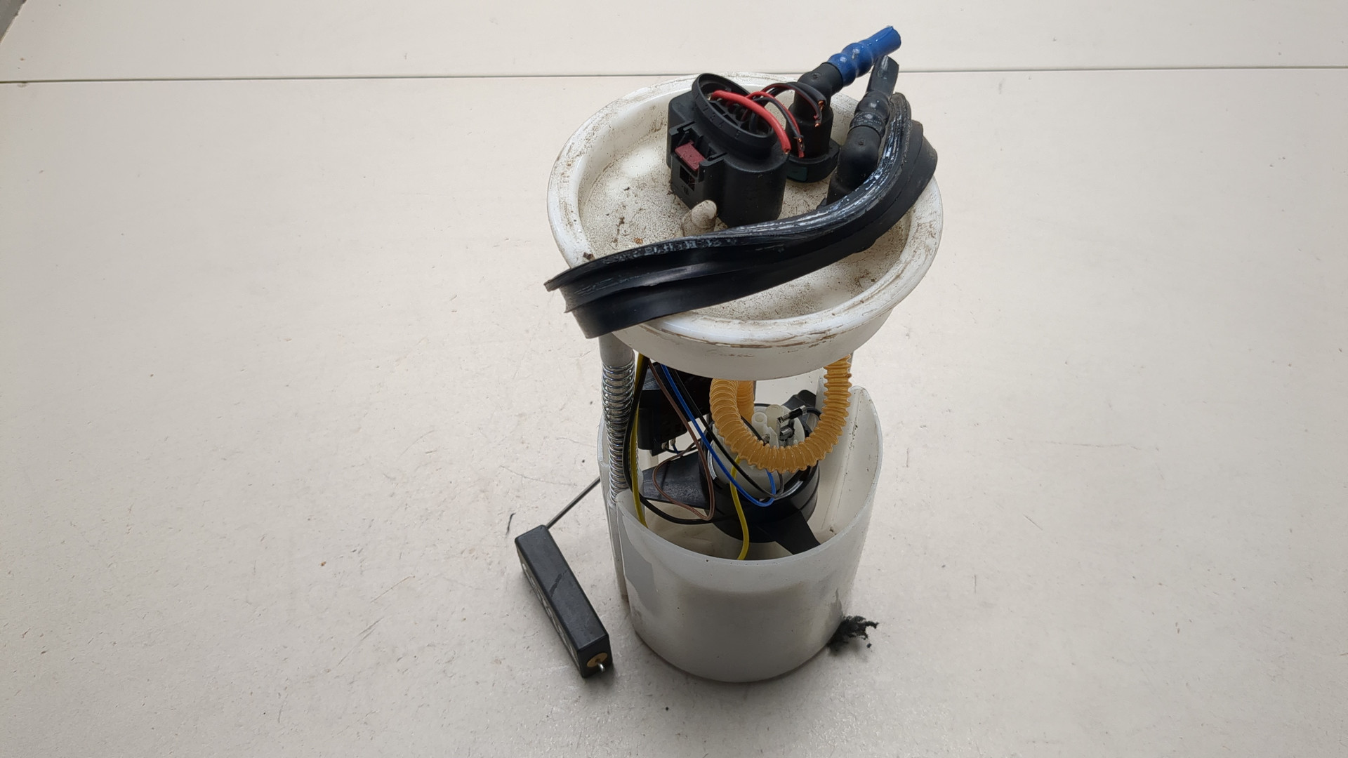 Насос топливный электрический