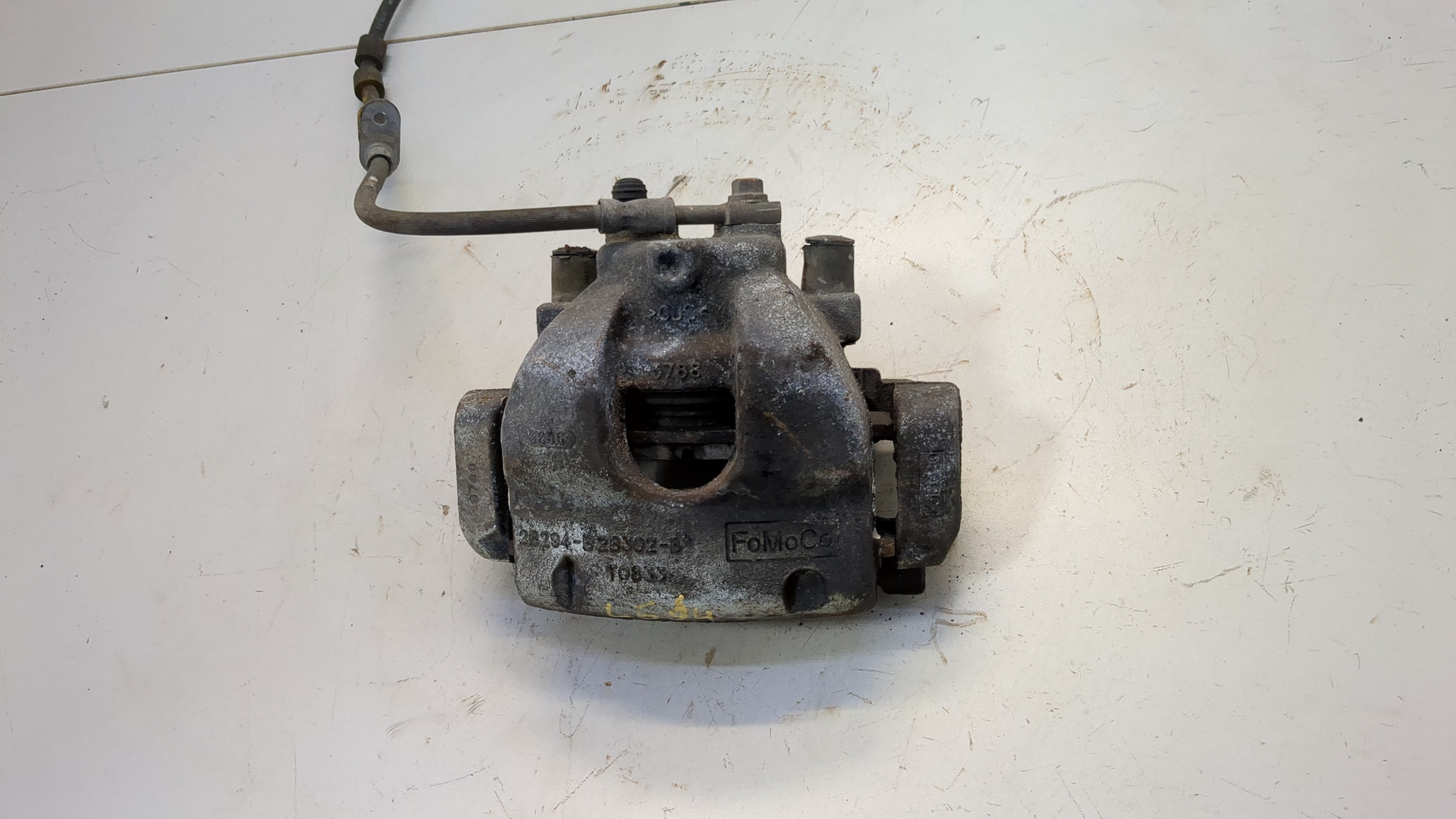 Суппорт передний правый