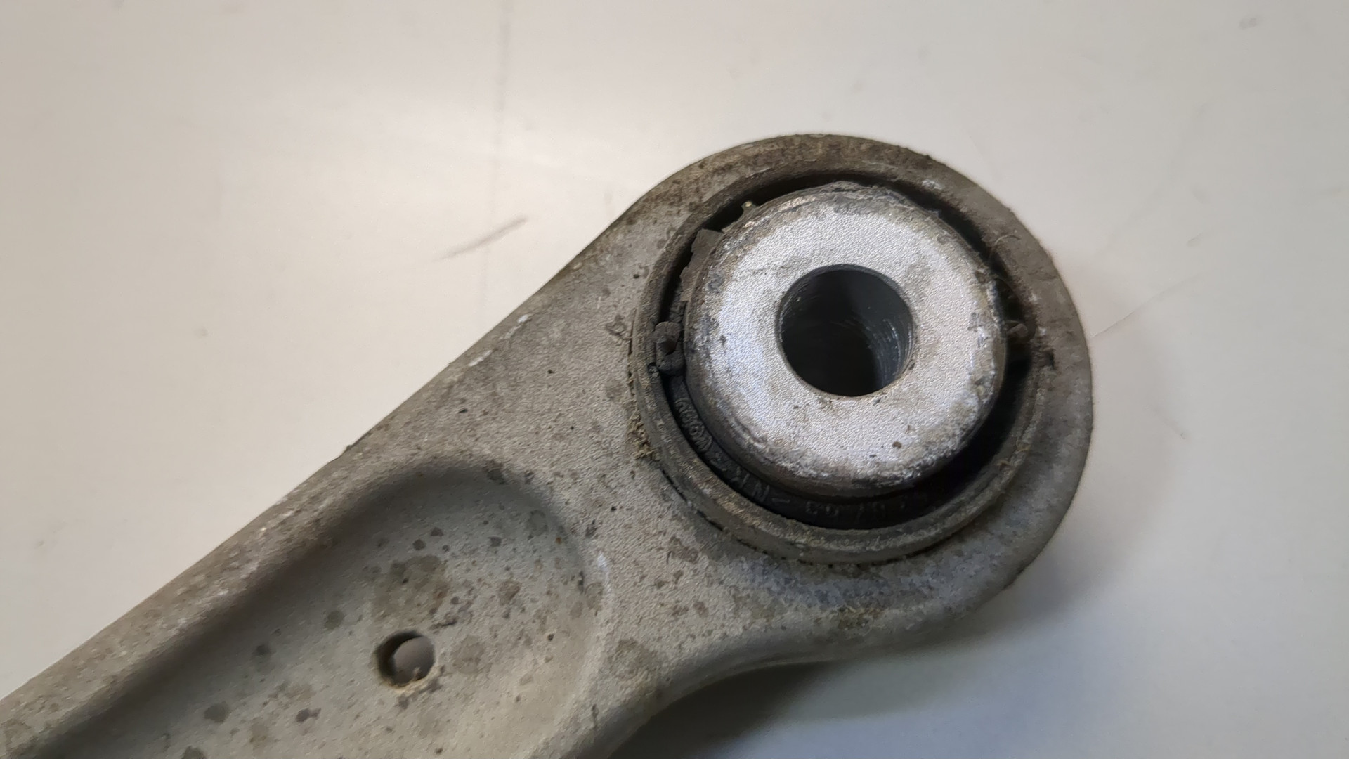 Рычаг задний