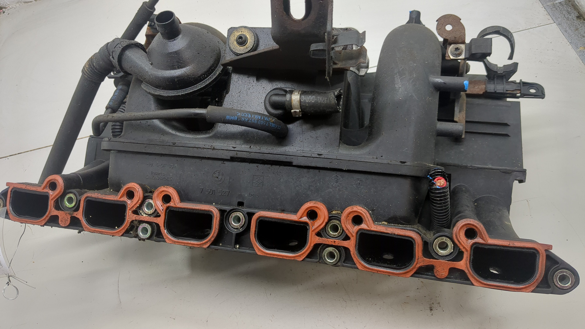 Коллектор впускной