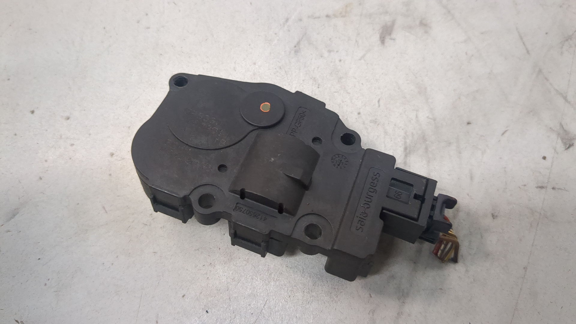 Моторчик заслонки печки