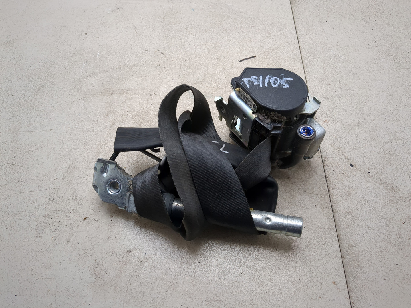 Ремень безопасности