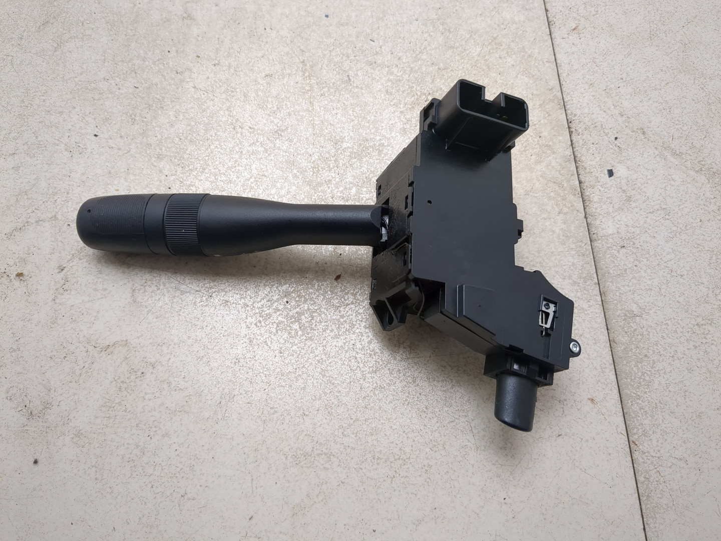 Переключатель поворотов подрулевой