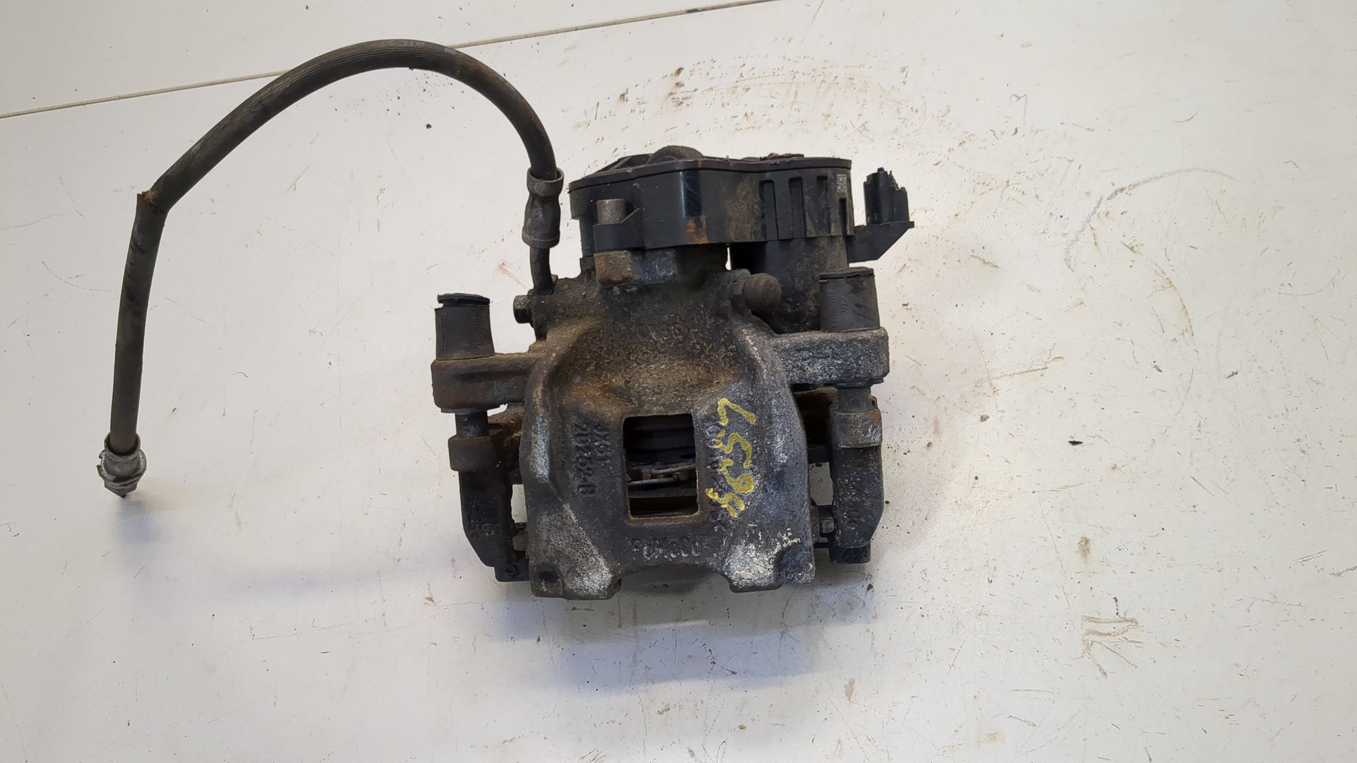 Суппорт задний правый