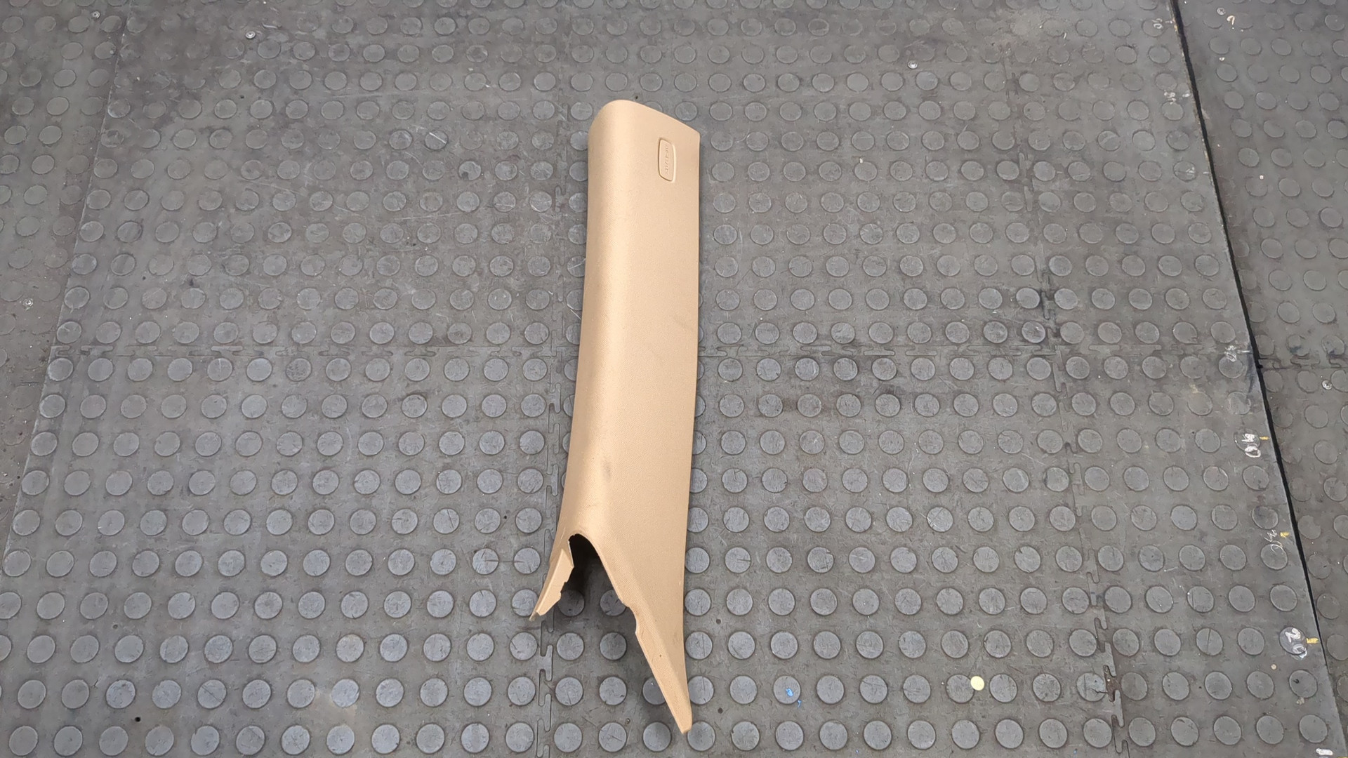 Обшивка стойки