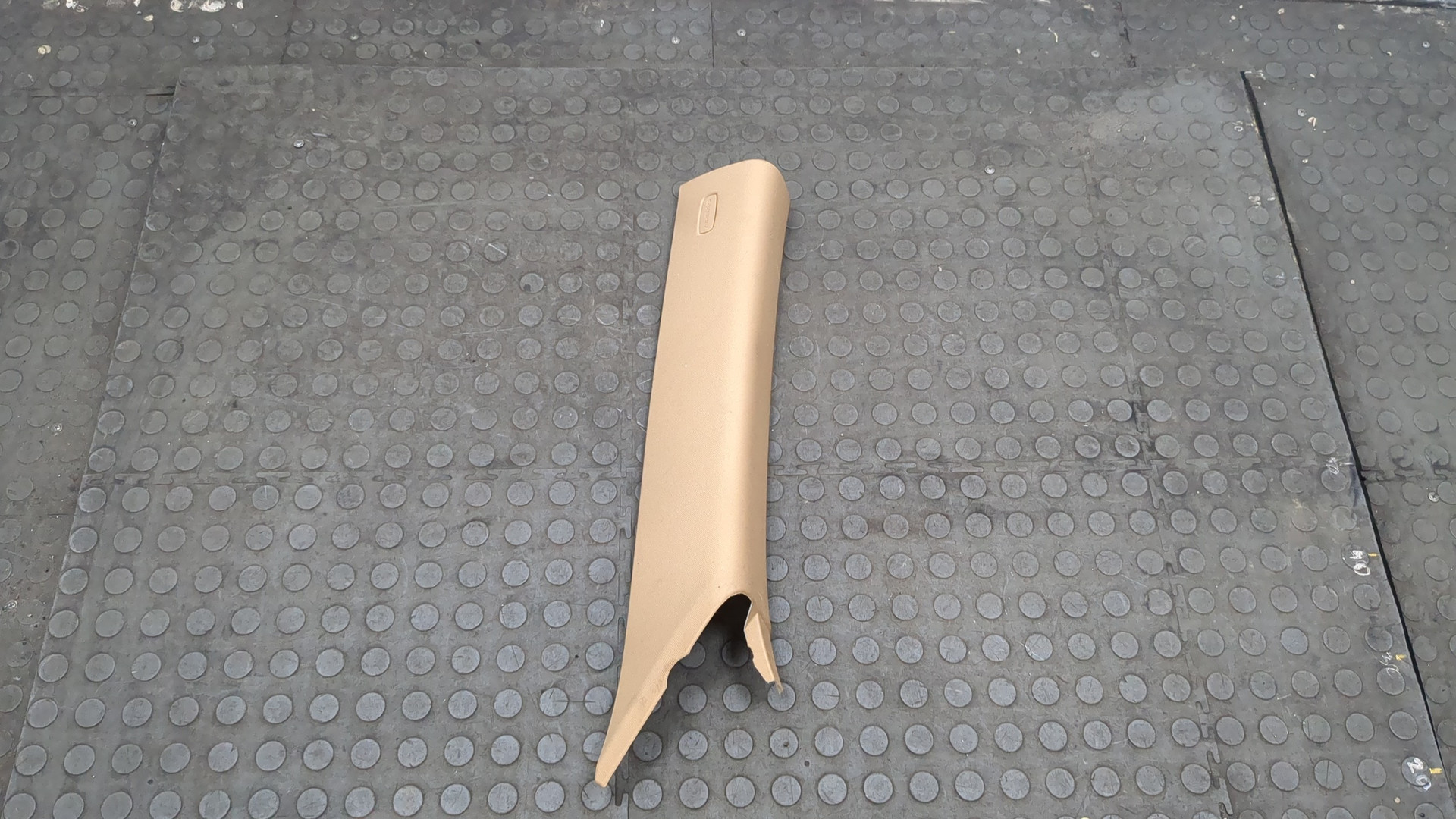 Обшивка стойки