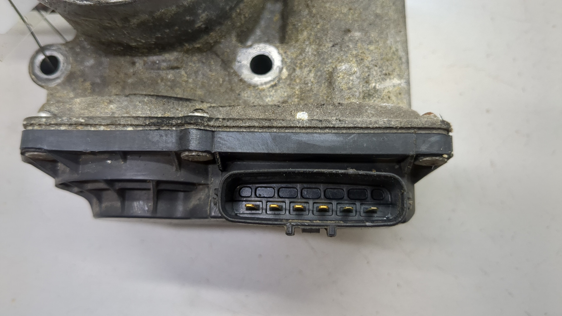 Заслонка дроссельная электрическая