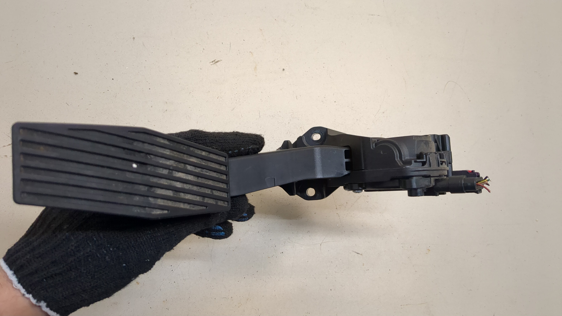 Педаль газа