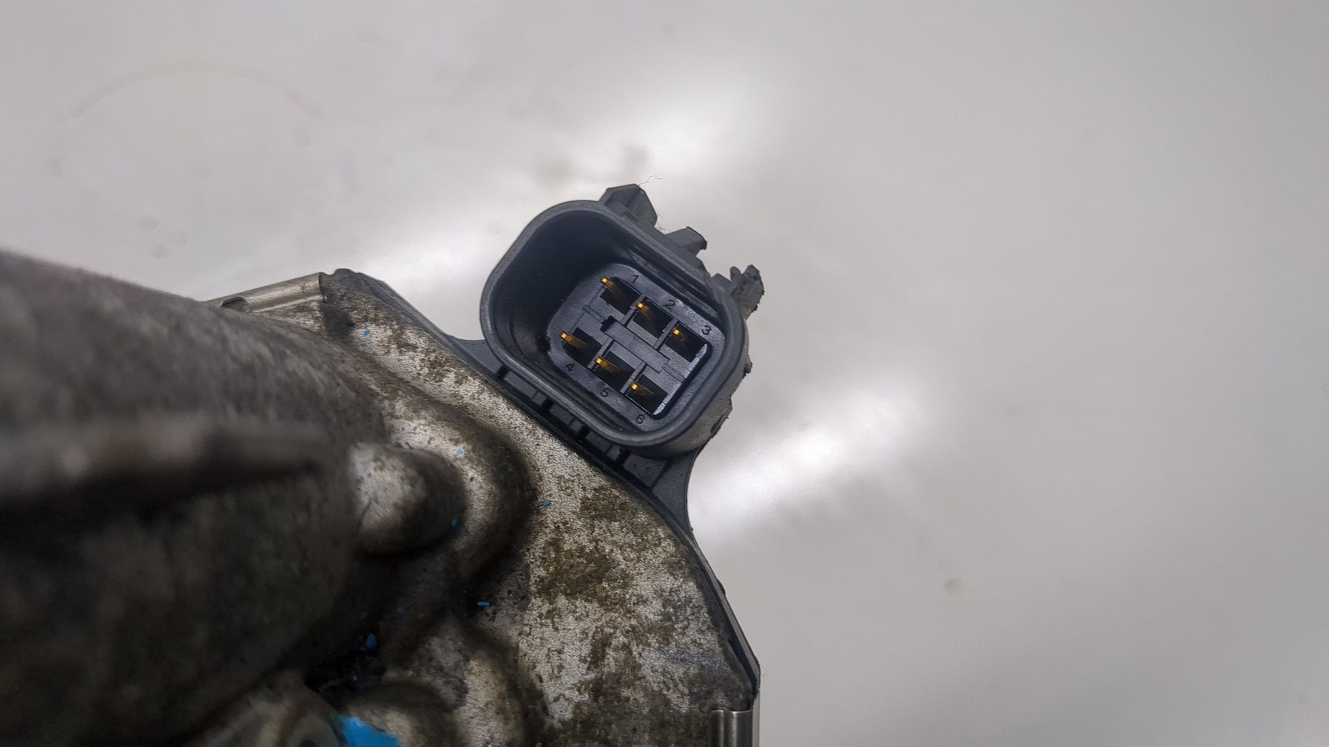 Заслонка дроссельная электрическая