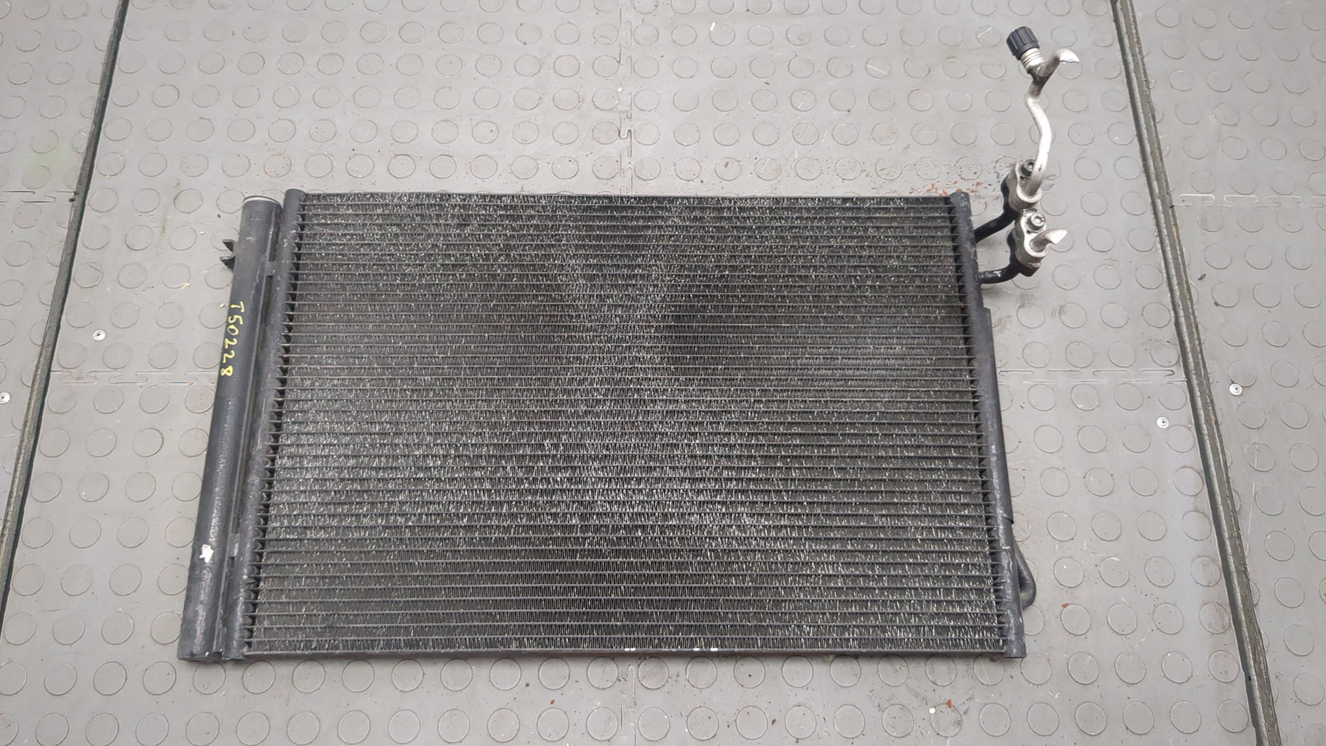 Радиатор кондиционера / конденсер