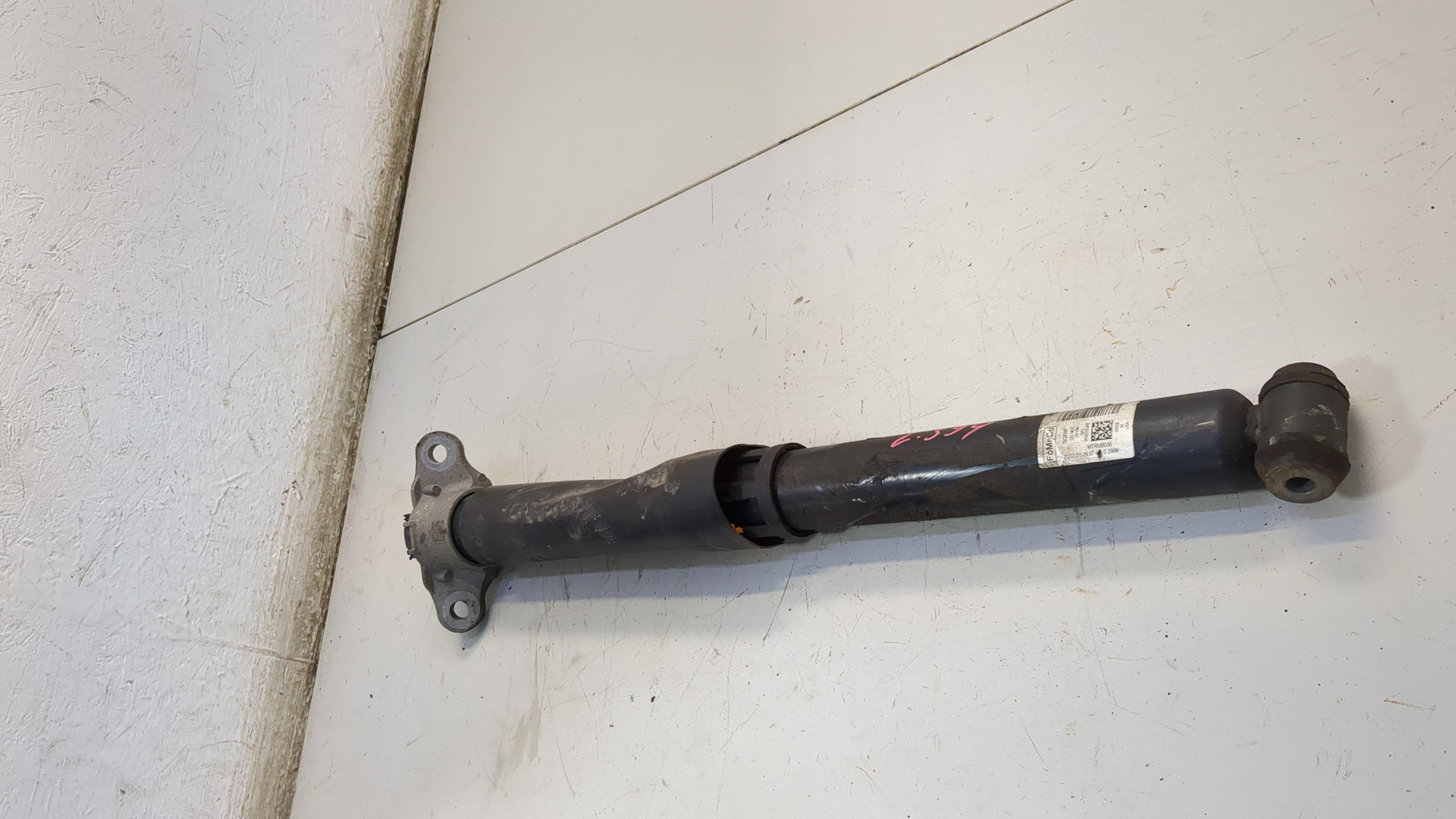 Амортизатор задний (стойка)