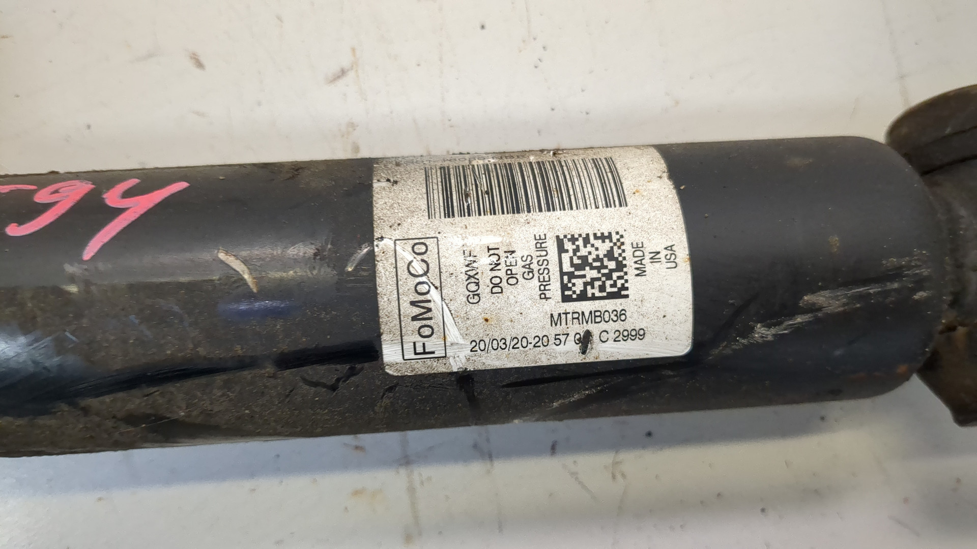 Амортизатор задний (стойка)