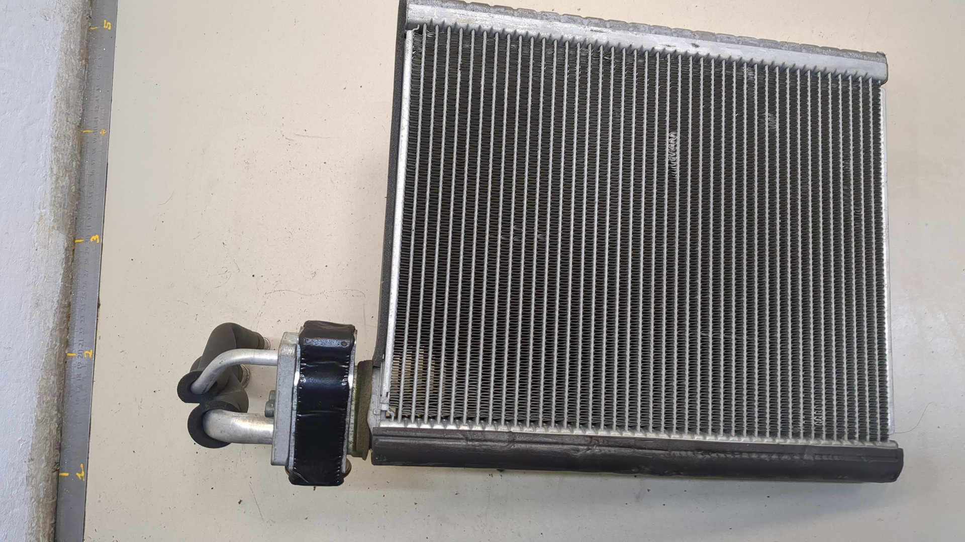 Радиатор кондиционера / конденсер
