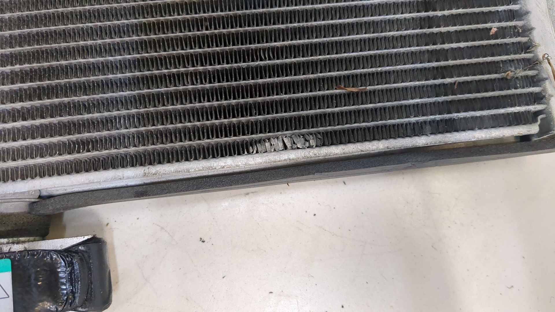 Радиатор кондиционера / конденсер