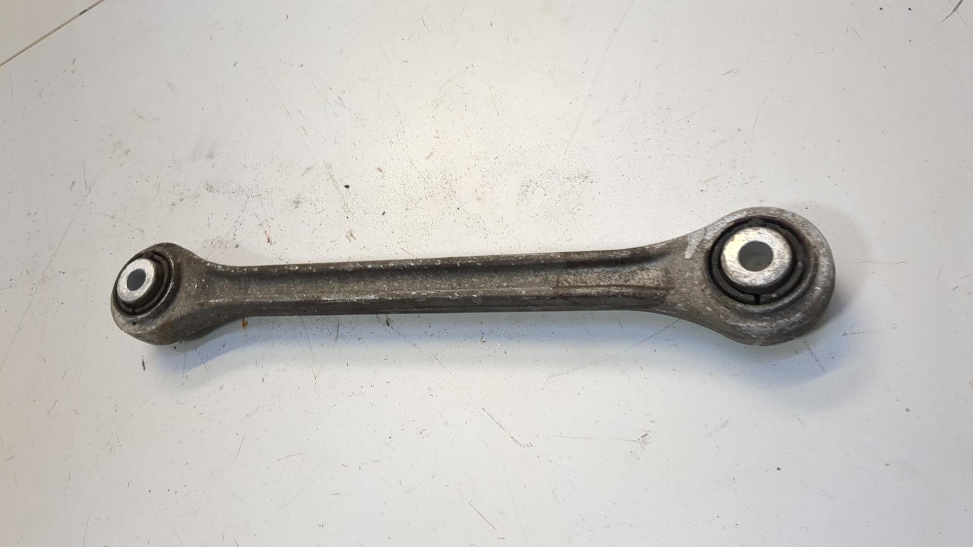 Рычаг задний