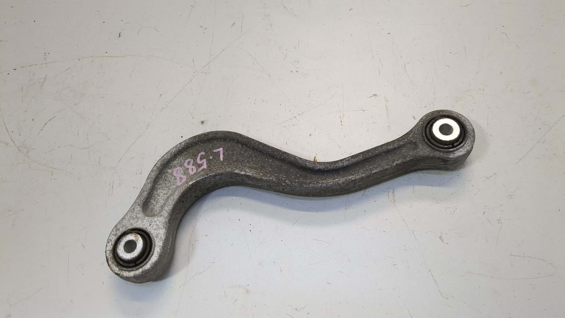 Рычаг задний