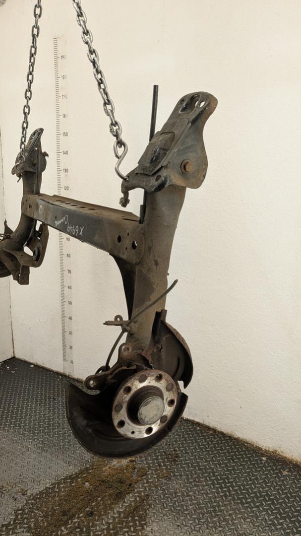 Балка задняя